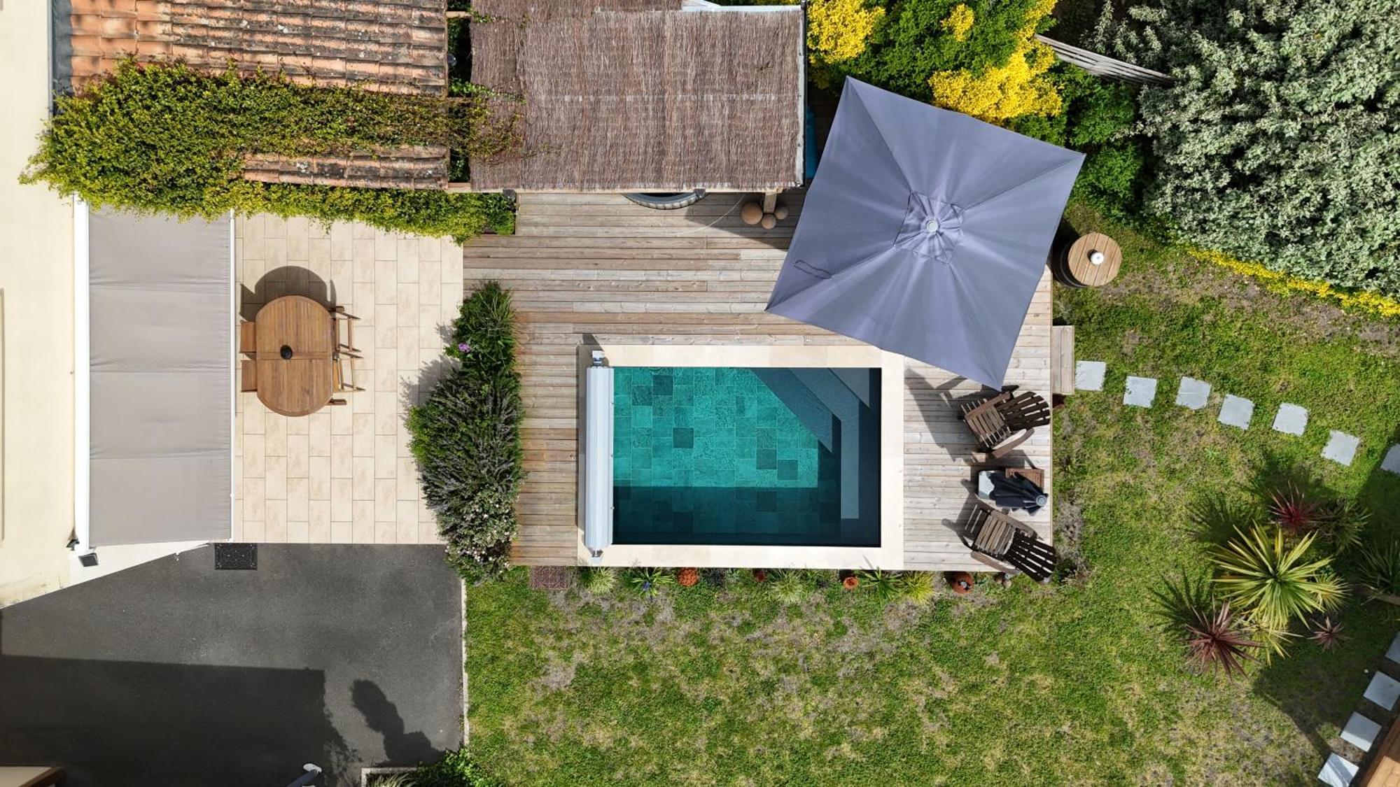 Les Suites D'Alienor, Suite Jasmin Pessac Exterior photo
